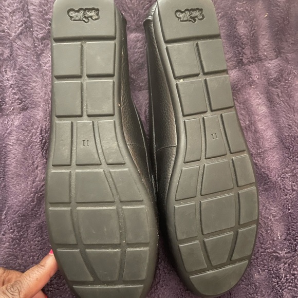 Beautiful Coach Loafers - Picture 2 of 3